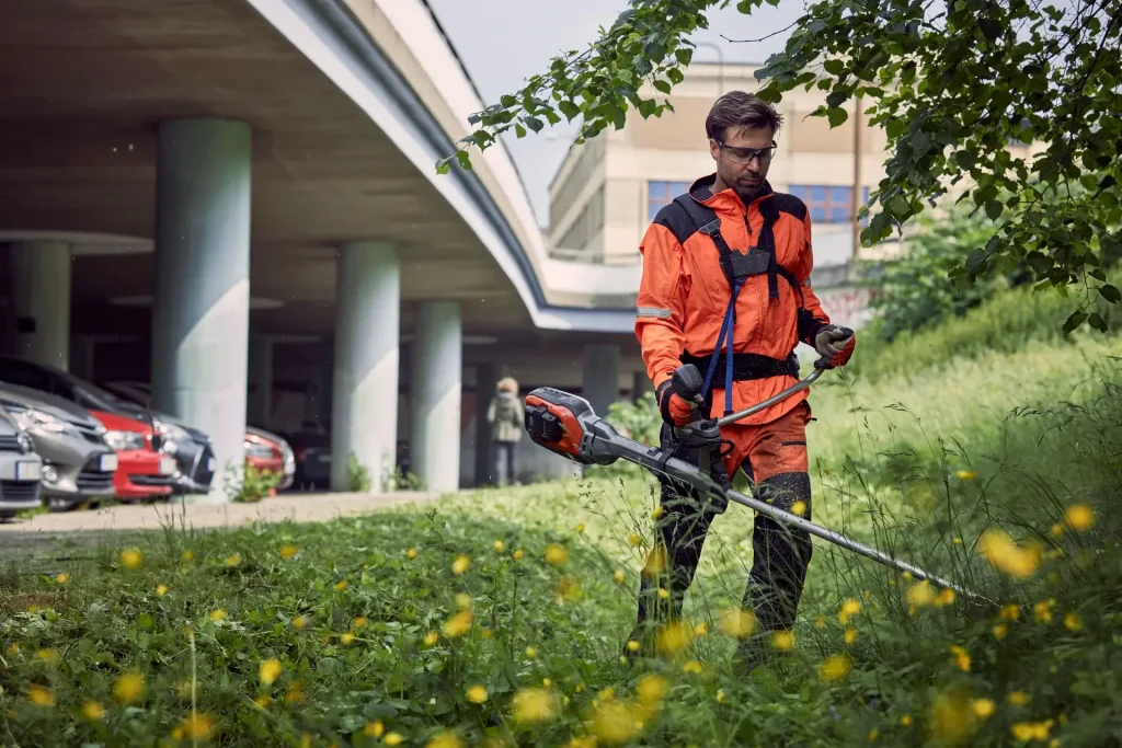 husqvarna akkumulátoros fűkasza
